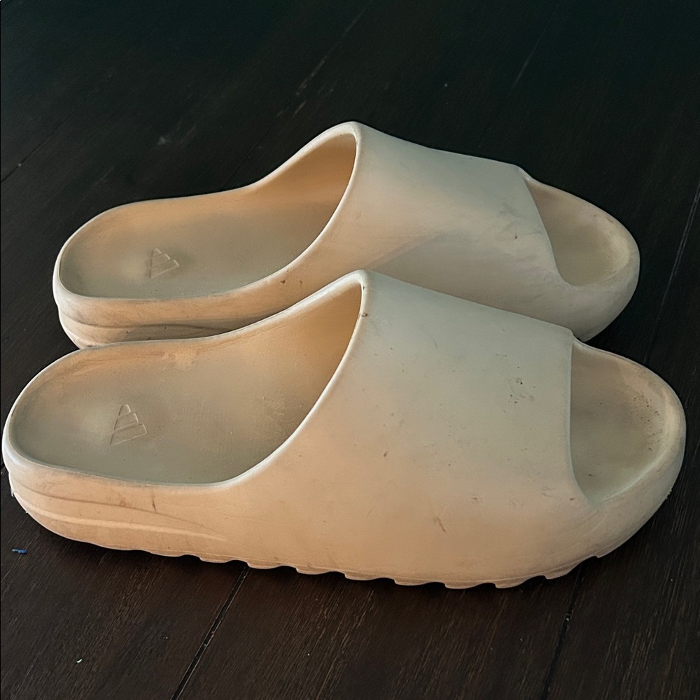 YZY SLIDES